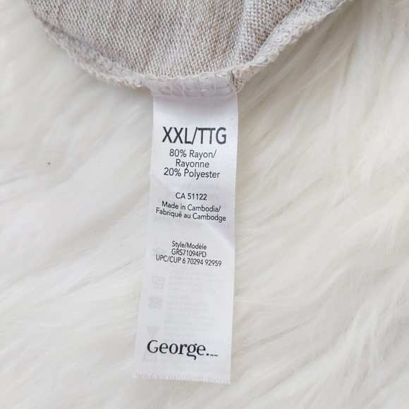 Asymmetrical V hem Sweater - Picture 6 of 8